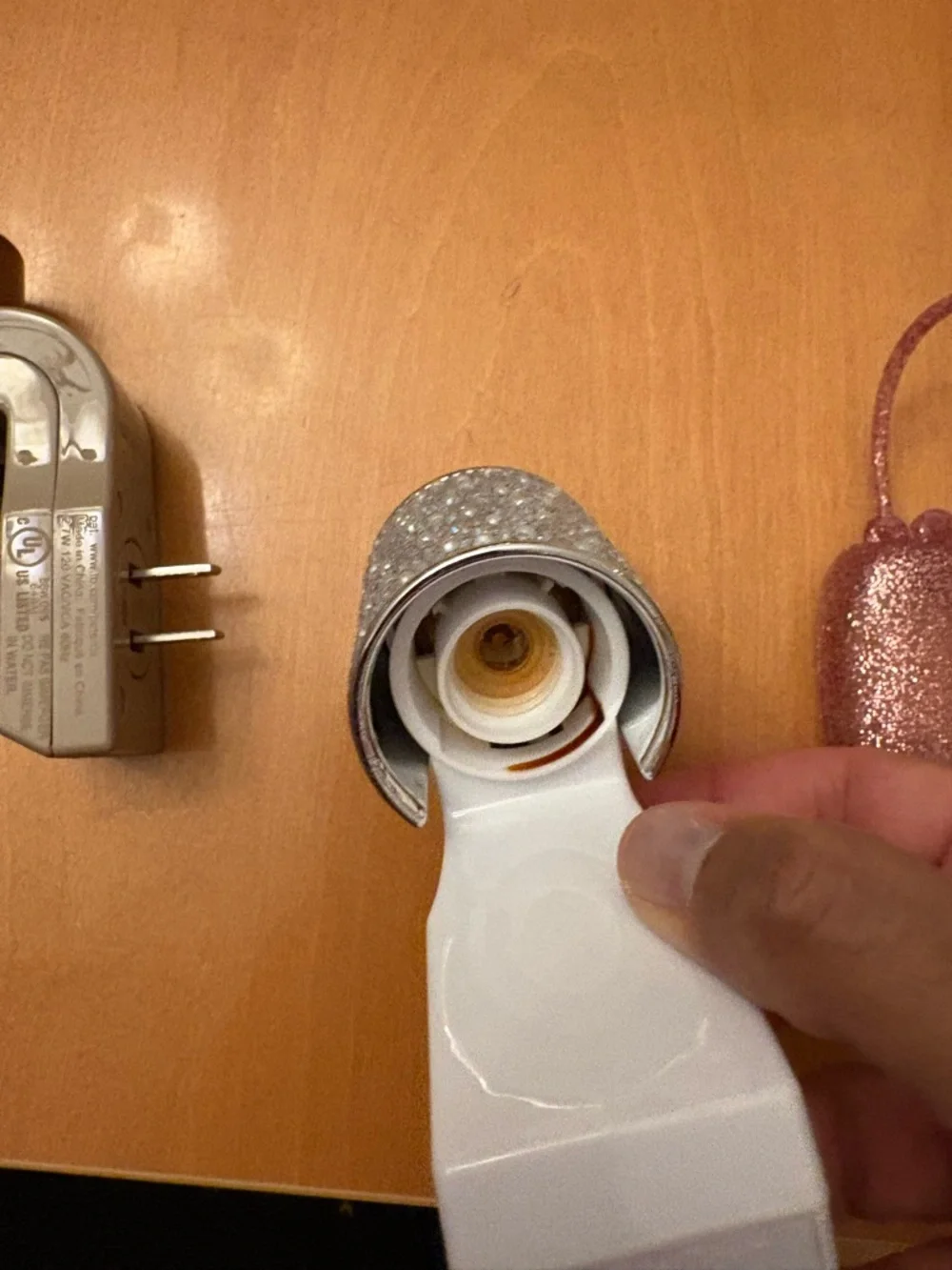 Lot of Bath and Bodyworks 2 Wallflower  Plug-Ins and 1 Hand Sanitizer Holder - Picture 6 of 7